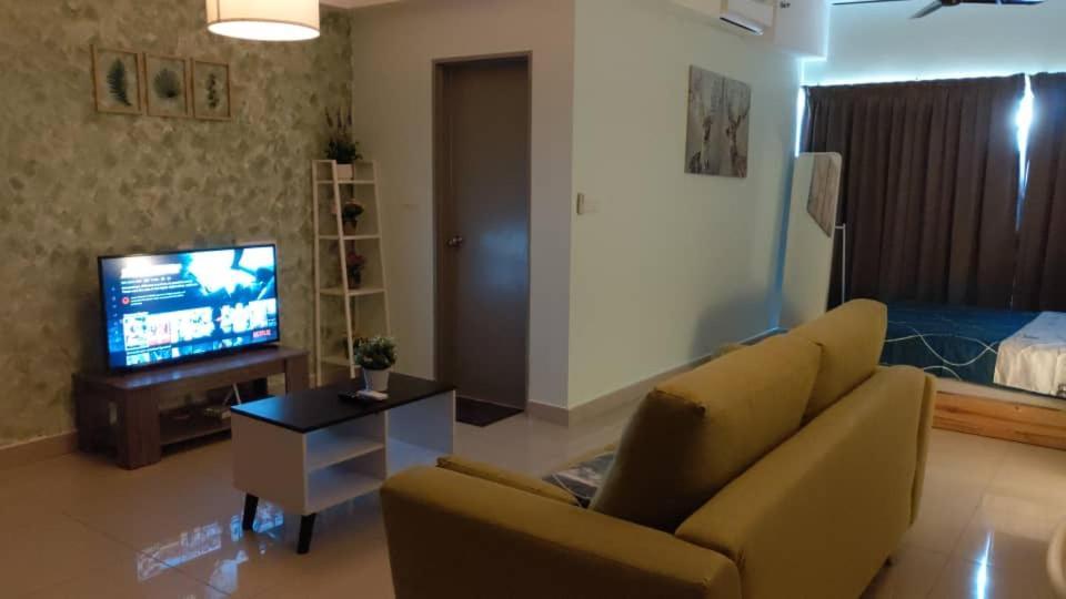 Cozy Studio Unit,Cyberjaya,Wifi, Netflix,Free Parking Exteriör bild