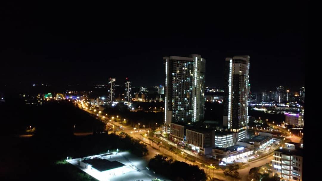 Cozy Studio Unit,Cyberjaya,Wifi, Netflix,Free Parking Exteriör bild