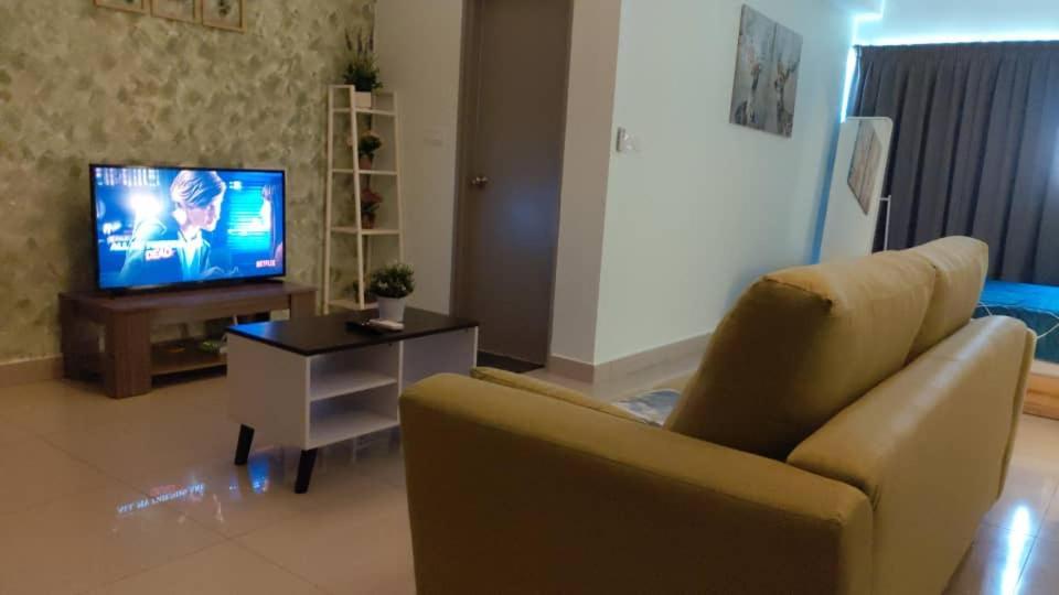 Cozy Studio Unit,Cyberjaya,Wifi, Netflix,Free Parking Exteriör bild