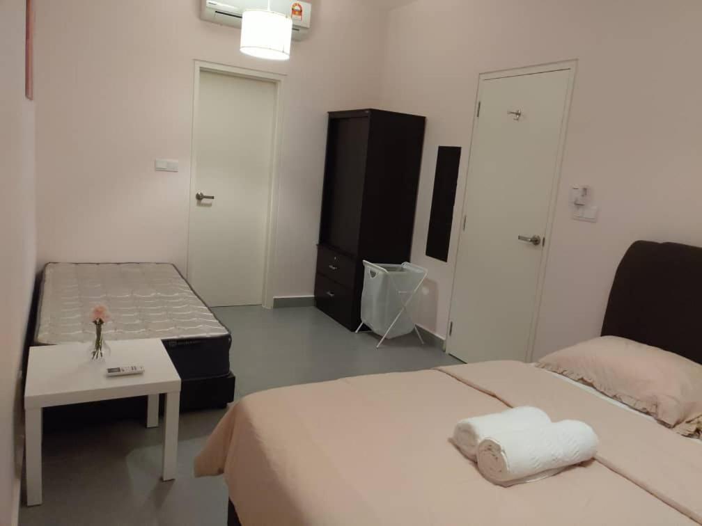 Cozy Studio Unit,Cyberjaya,Wifi, Netflix,Free Parking Exteriör bild
