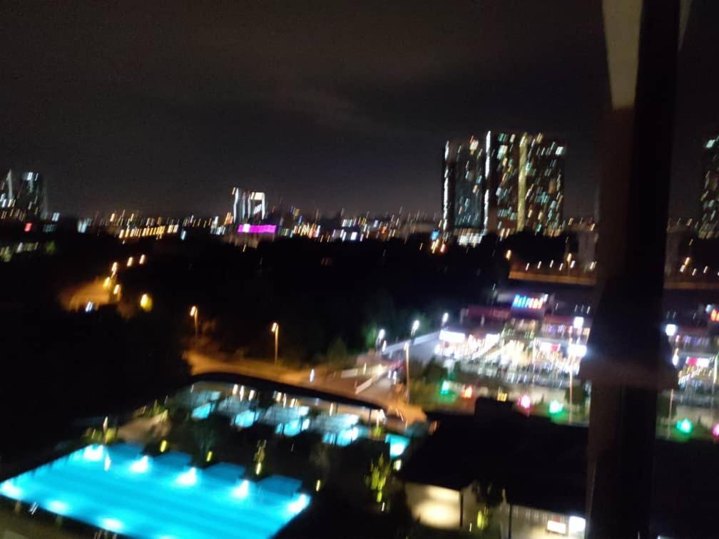 Cozy Studio Unit,Cyberjaya,Wifi, Netflix,Free Parking Exteriör bild