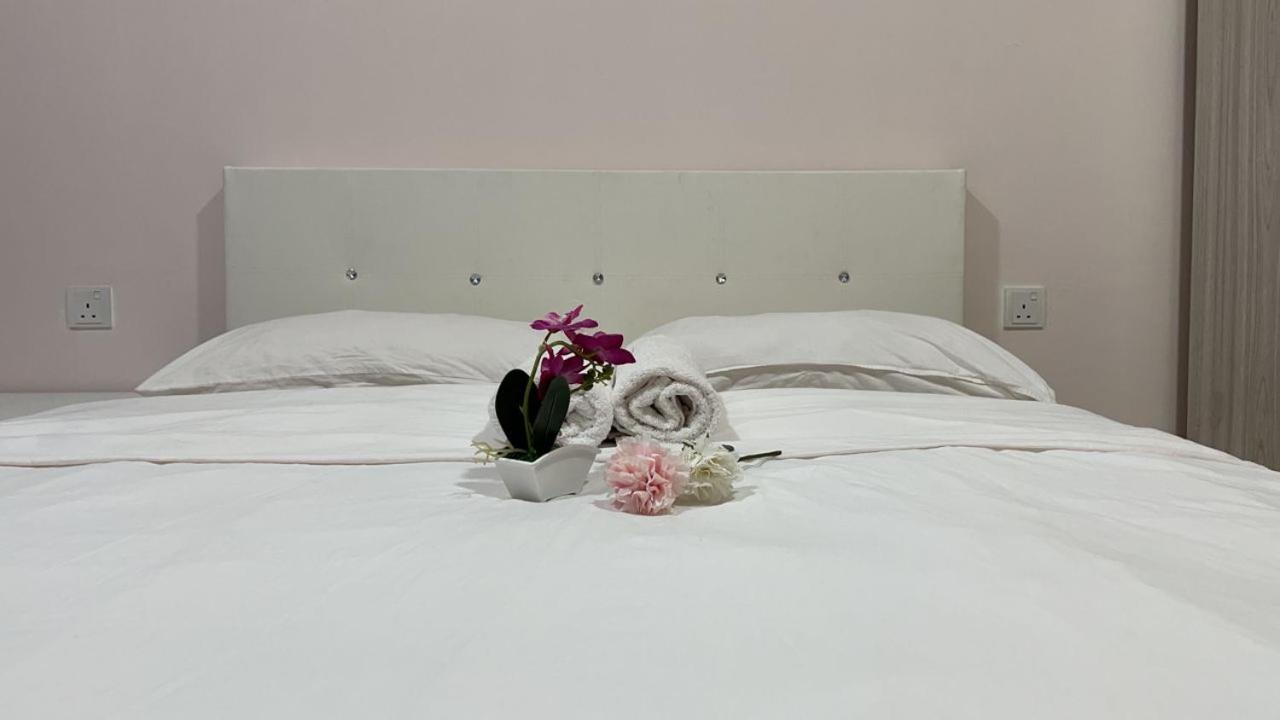 Cozy Studio Unit,Cyberjaya,Wifi, Netflix,Free Parking Exteriör bild