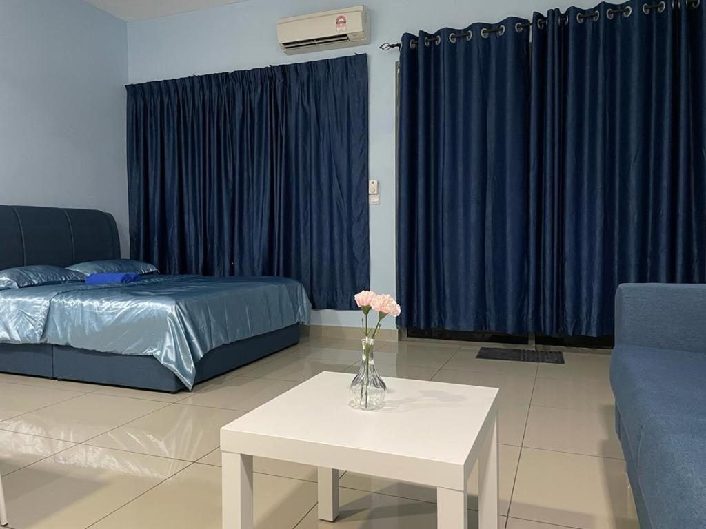 Cozy Studio Unit,Cyberjaya,Wifi, Netflix,Free Parking Exteriör bild